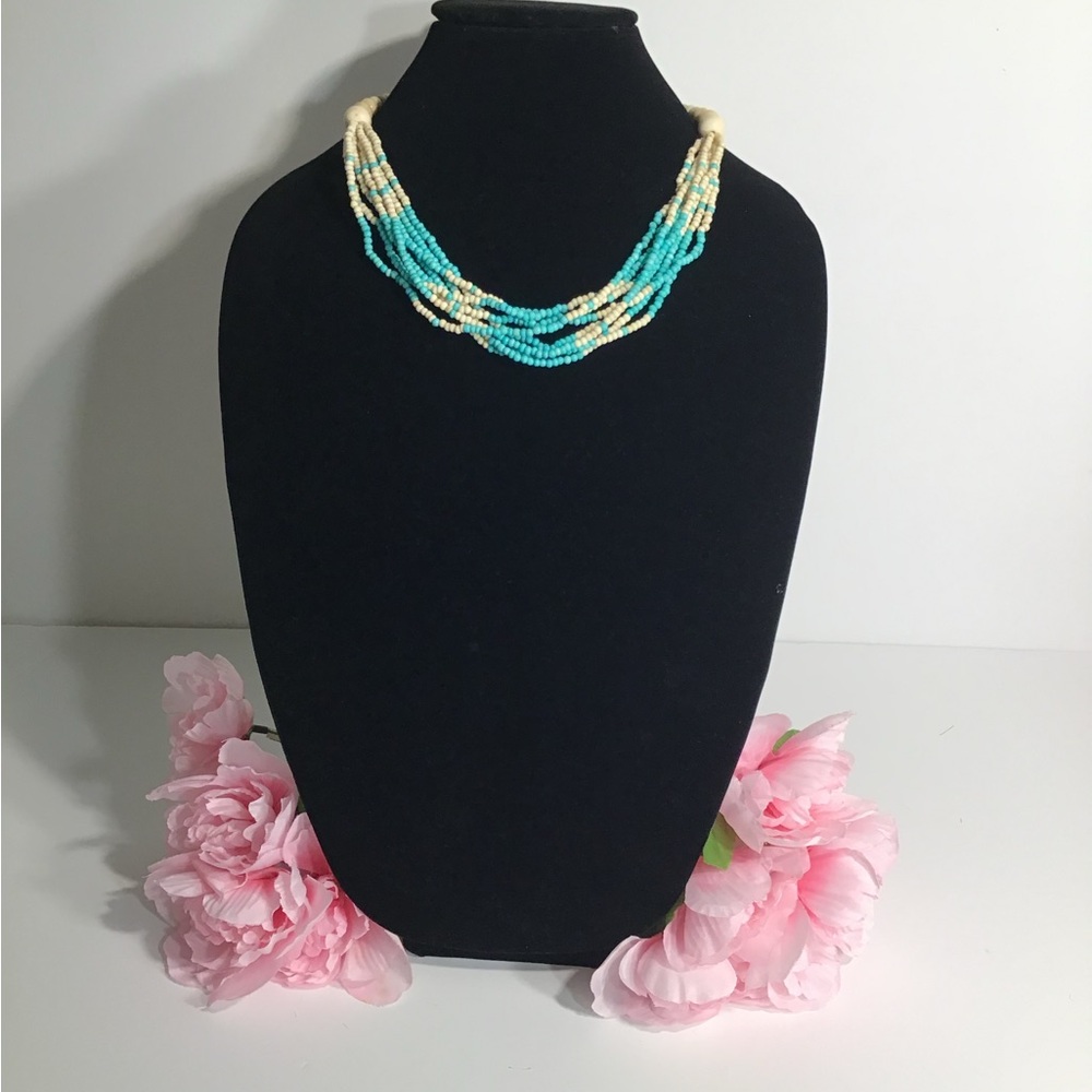 Turquoise and Cream Beaded Necklace - Picture 6 of 10